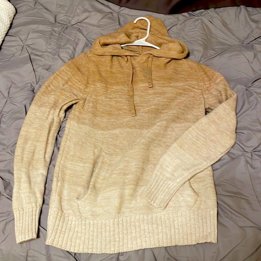 American Eagle pullover hoodie